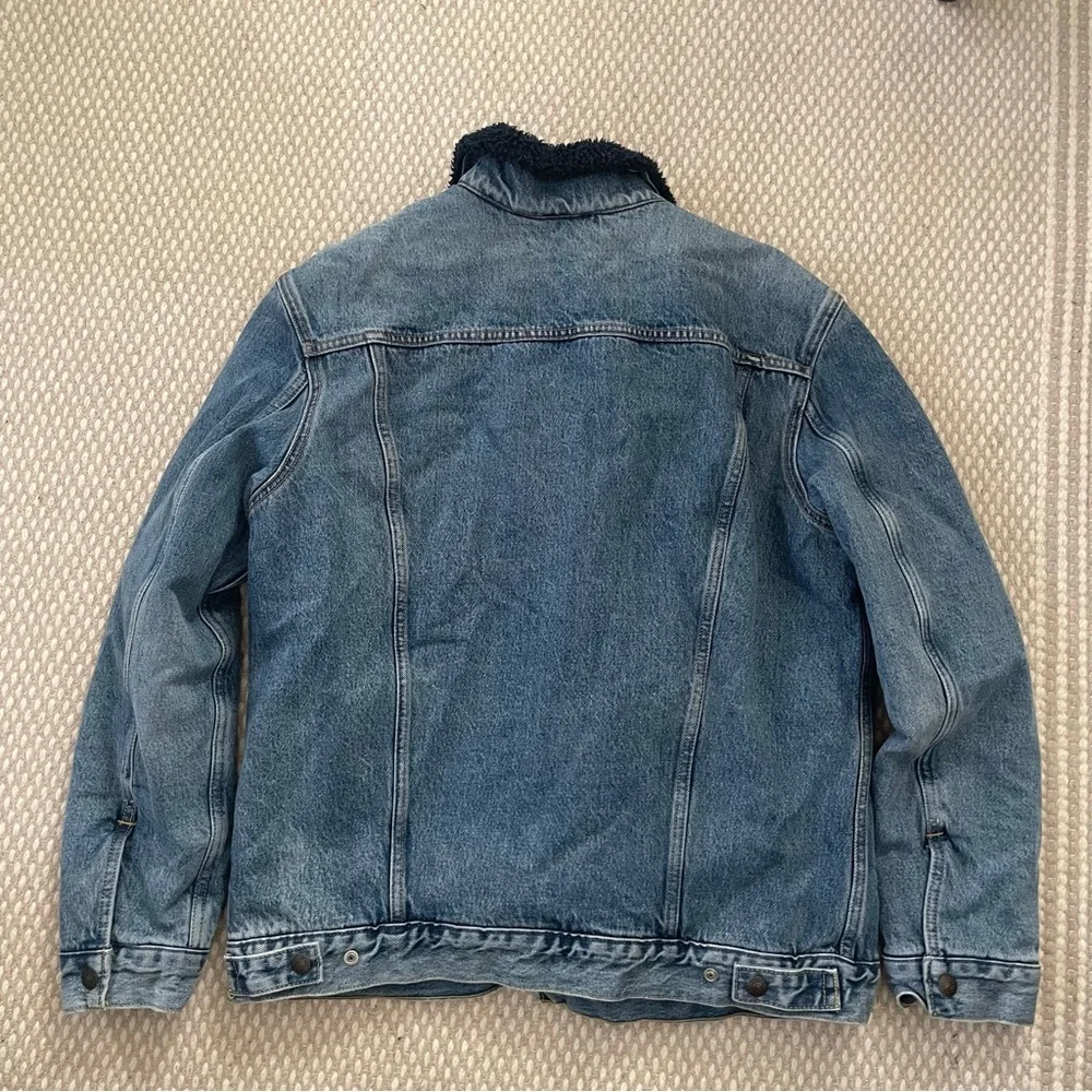 Levi's Blue Denim Sherpa-Lined Jacket - Picture 2 of 11